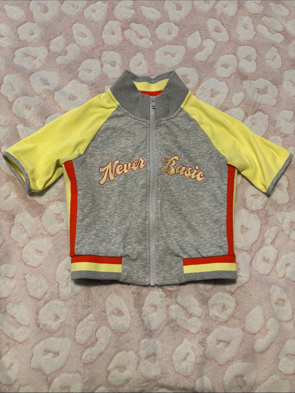 Never Basic cropped Zip-Up Jacket
